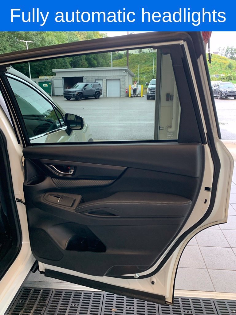 2023 Subaru Ascent Premium - Photo 12