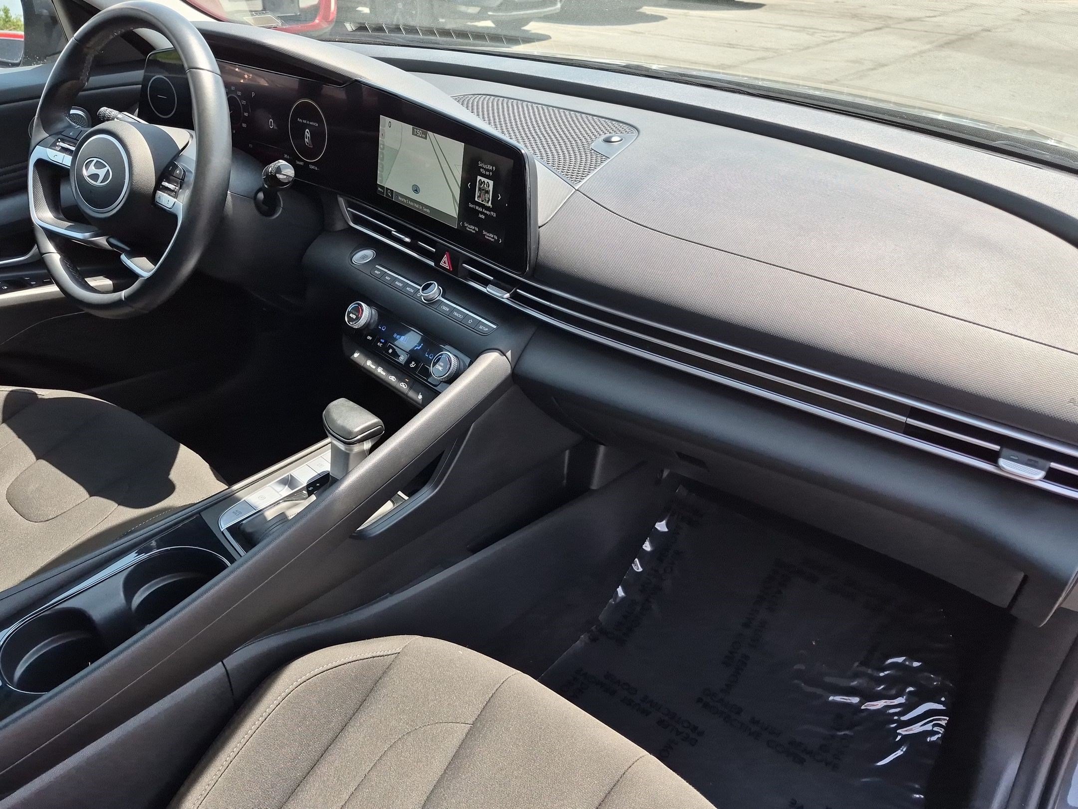 2025 Hyundai Elantra SEL - Photo 33
