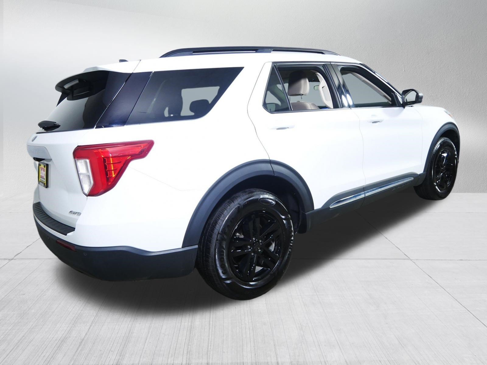 2023 Ford Explorer XLT - Photo 7