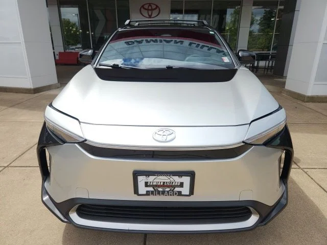 Used 2023 Red Toyota Limited image 5
