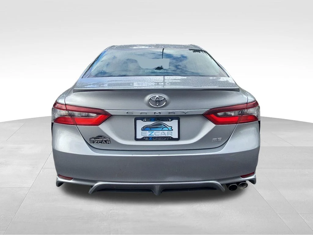 Used 2024  Toyota SE Nightshade image 12