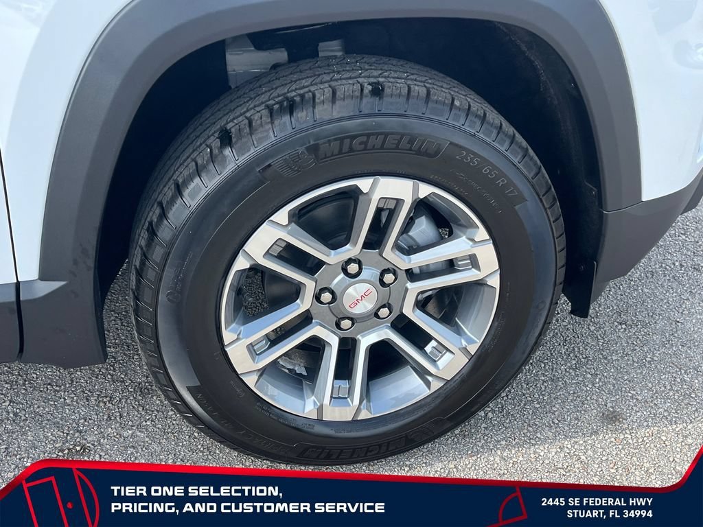 New 2027 Summit White GMC Elevation image 21