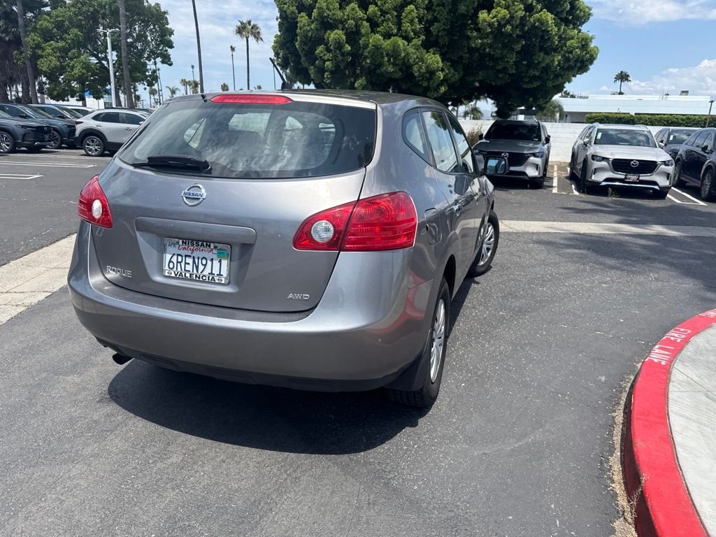 Used 2010 Black Nissan S image 20