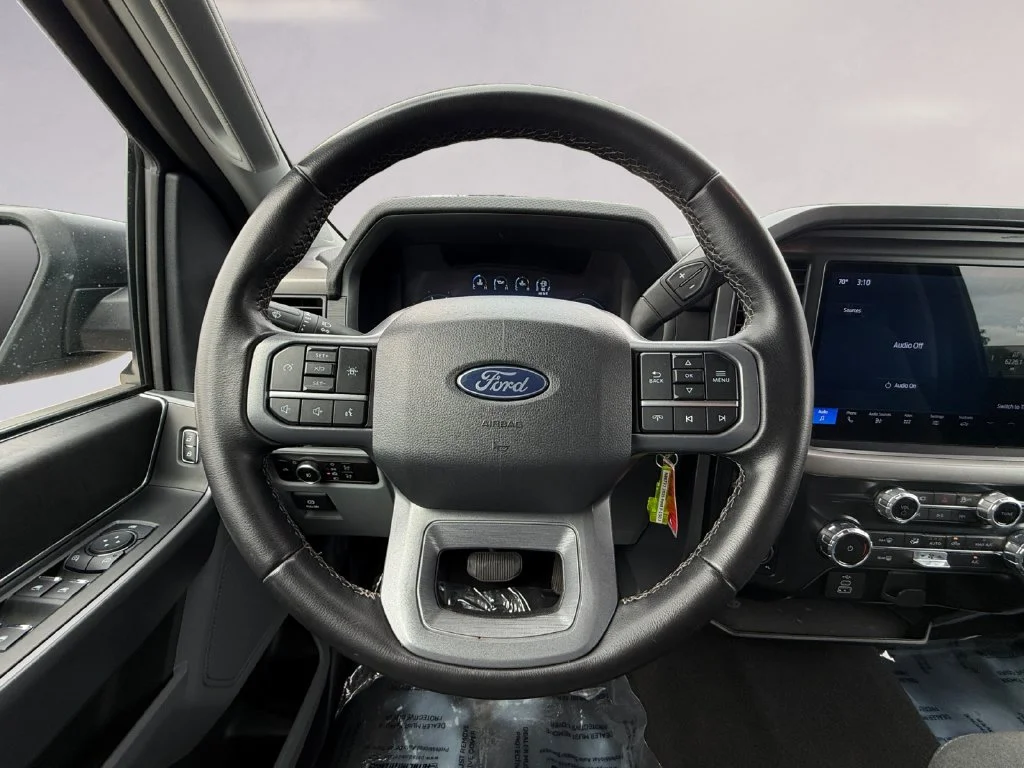 2025 Ford F-150 XLT - Photo 13