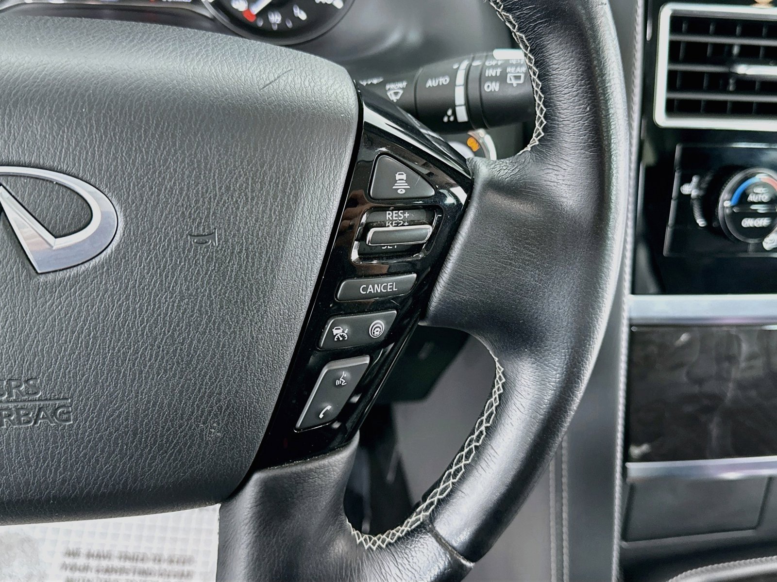 2024 INFINITI QX80 Luxe 4WD - Photo 16