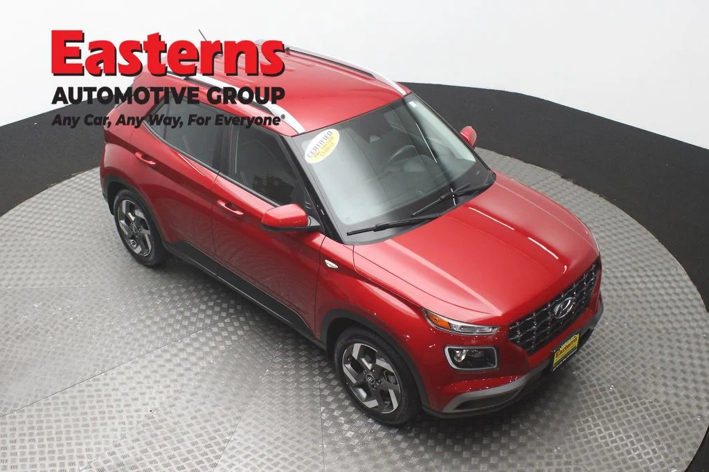 Used 2023 Red Hyundai Limited image 3