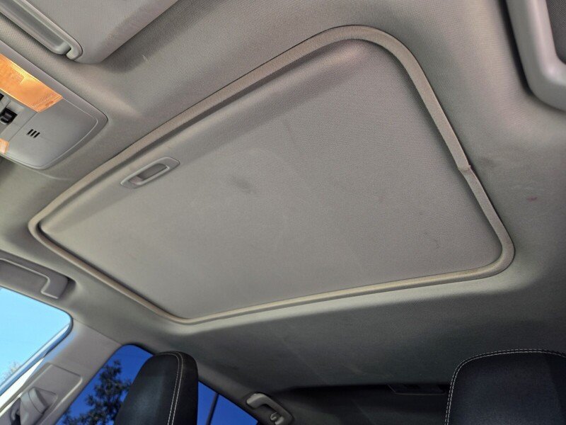 2018 Toyota RAV4 XLE - Photo 11