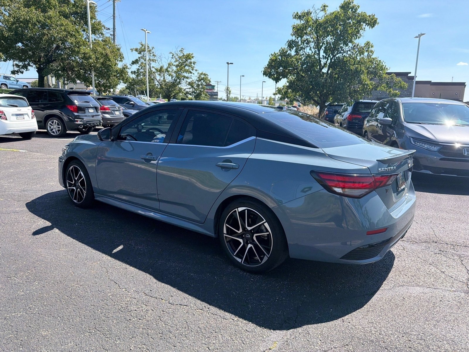 Used 2024 Atlantic Gray Metallic/Super Black Nissan SR image 14