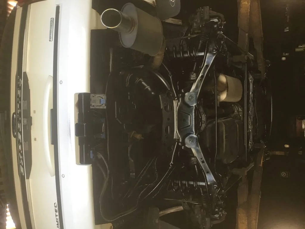 Used 2015 Gray Jeep Sahara image 4