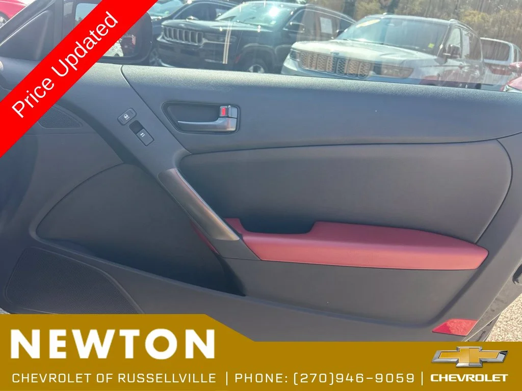 Used 2012 Black Hyundai 3.8 R-Spec image 23