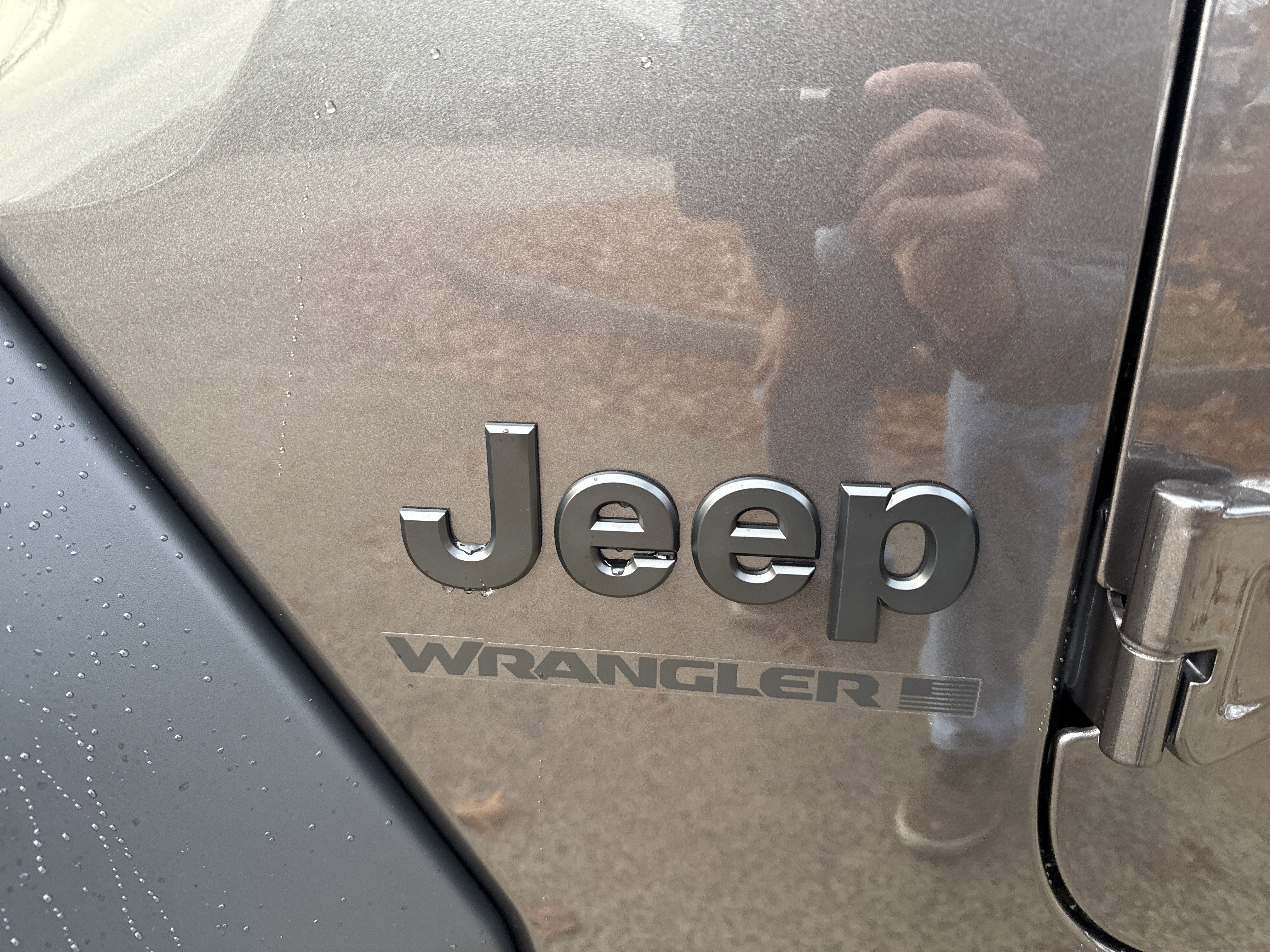 New 2026 Granite Crystal Metallic Clearcoat Jeep Sport image 11