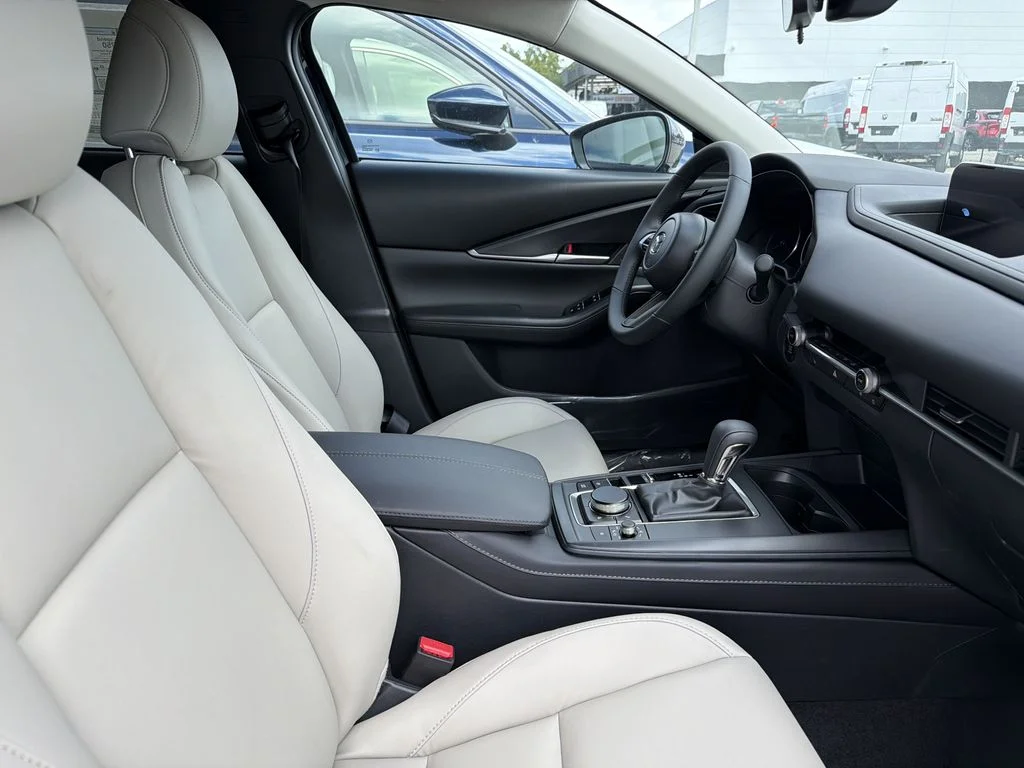 New 2026 Jet Black Mica Mazda 2.5 S Select Sport AWD image 10