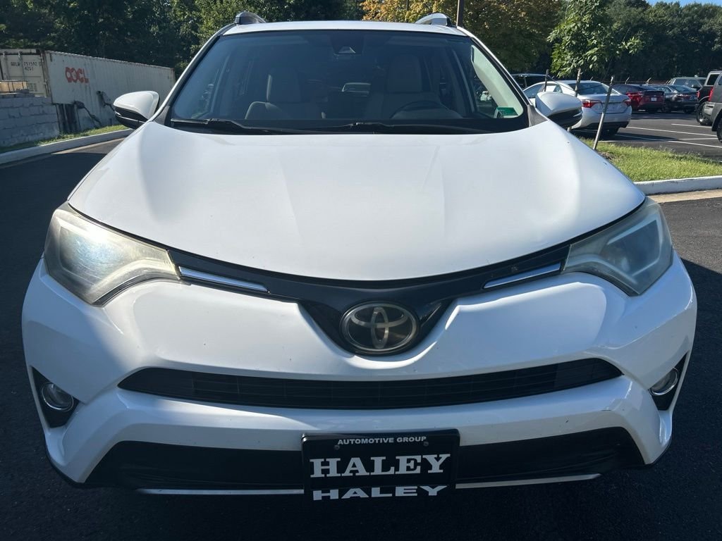 Used 2017 White Toyota XLE image 15
