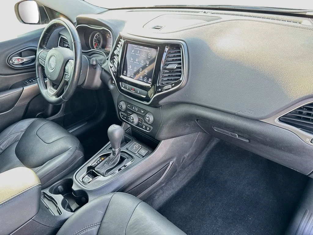 Used 2021 Gray Jeep Limited image 35
