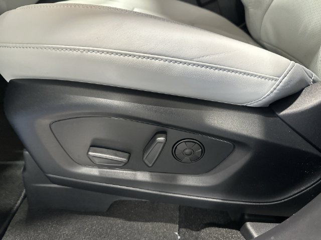 New 2027 Carbonized Gray Metallic Ford Platinum™ image 18