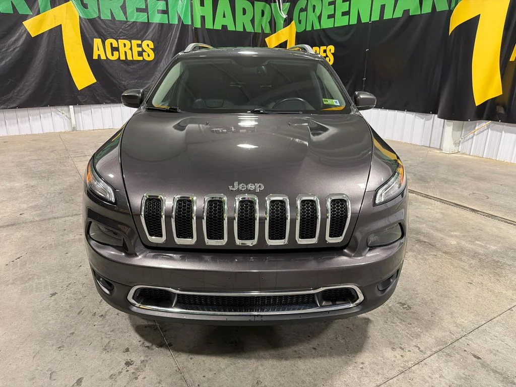 Used 2016 Granite Crystal Metallic Clearcoat Jeep Limited image 12