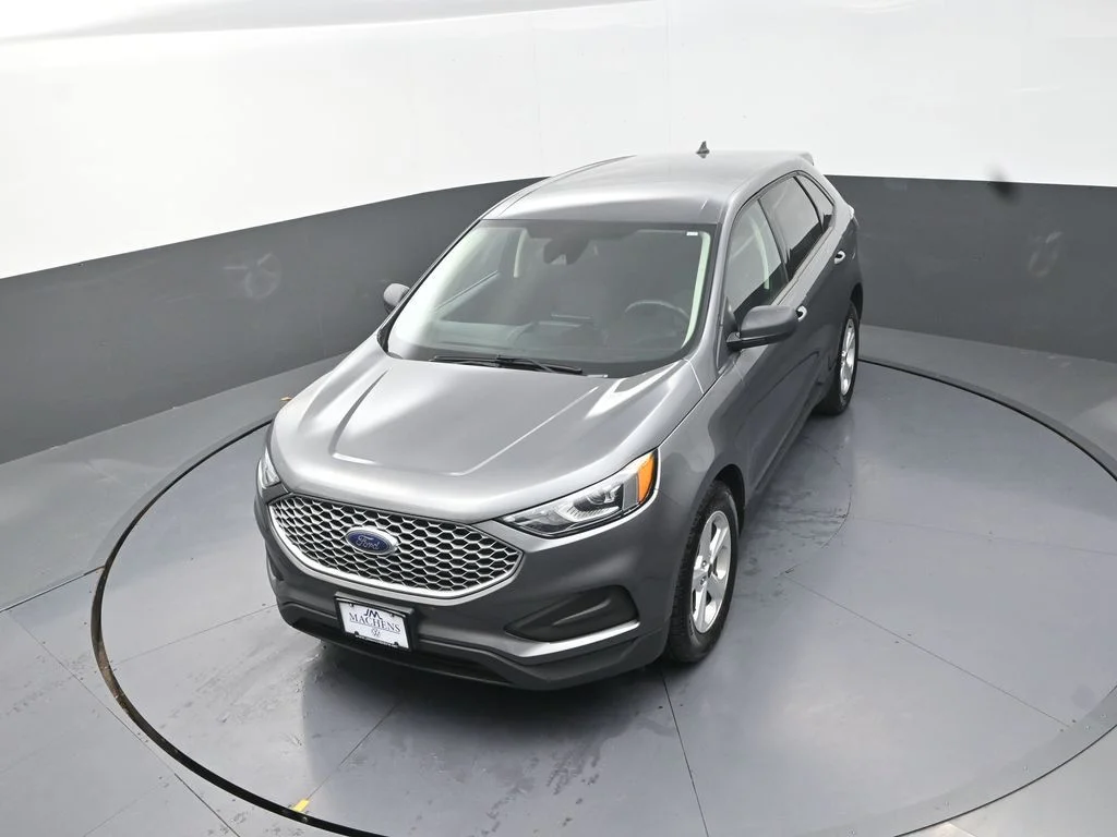 Used 2023 Gray Ford SE image 15