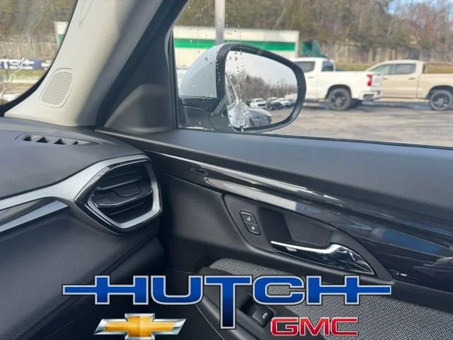 New 2026 Summit White Chevrolet LT image 24