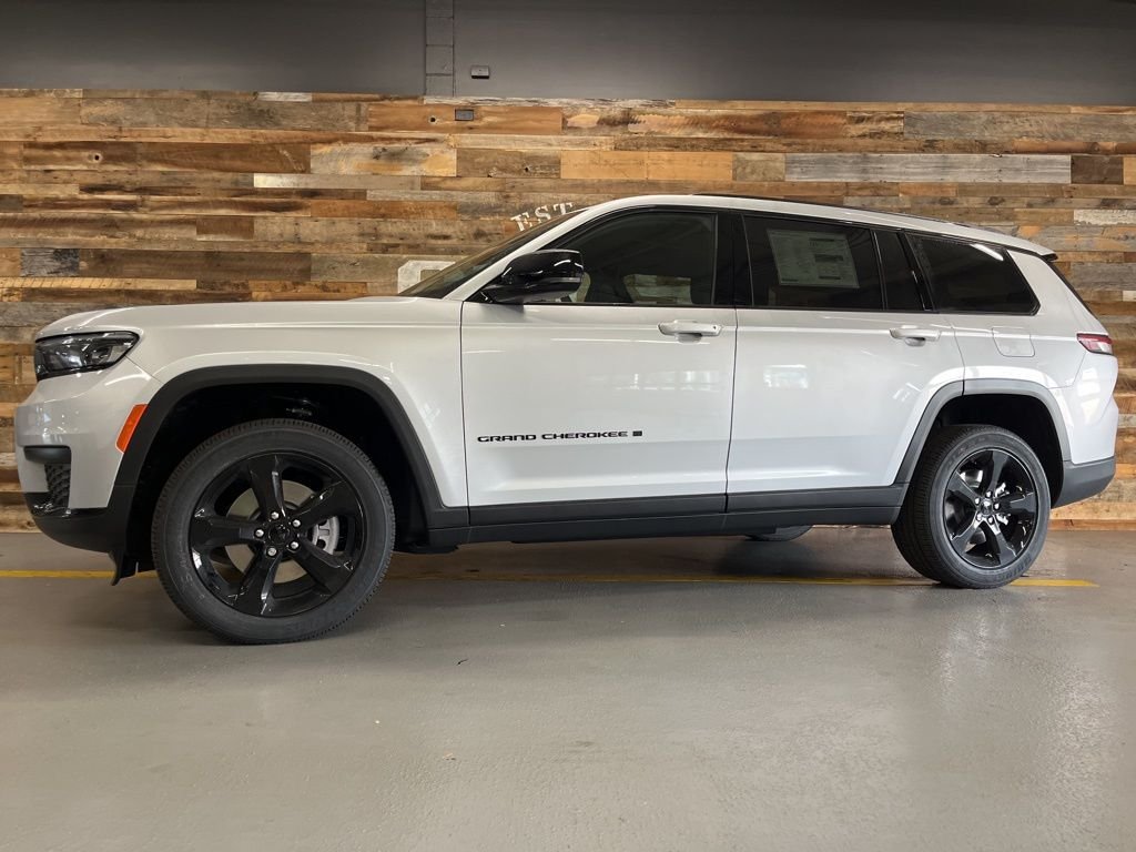 2025 Jeep Grand Cherokee L Altitude - Photo 16