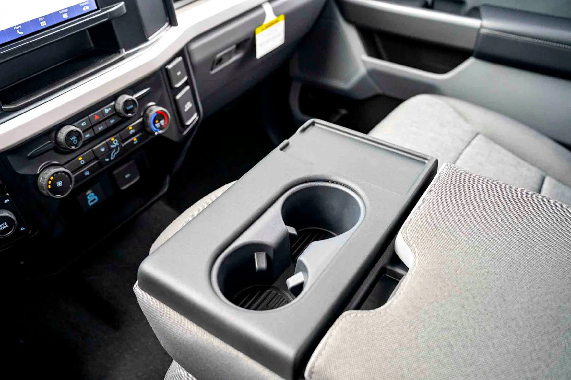New 2026 Oxford White Ford XL image 17