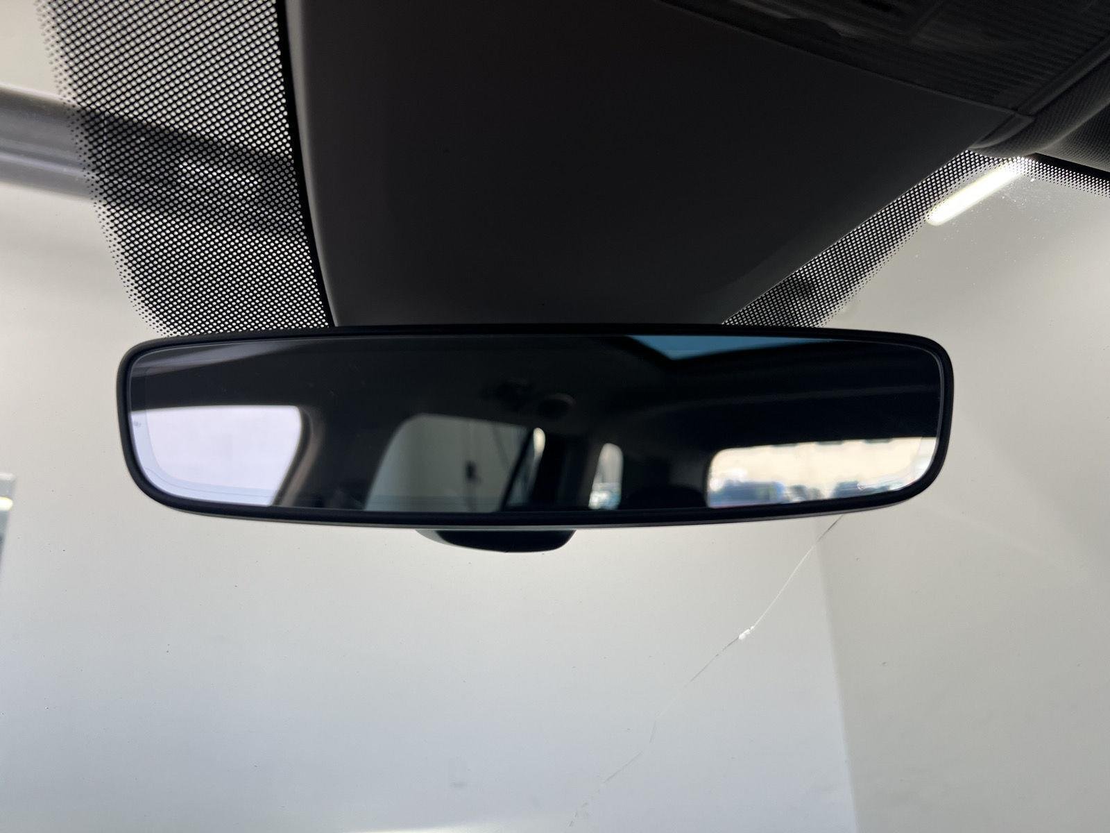 2023 Volkswagen Atlas SEL - Photo 23