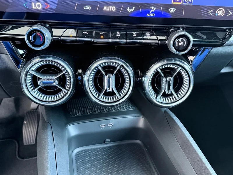 2026 Chevrolet Blazer EV LT - Photo 15