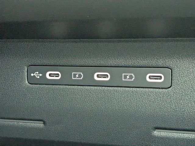New 2027 Glacial White Pearl Kia X-LINE SX image 29