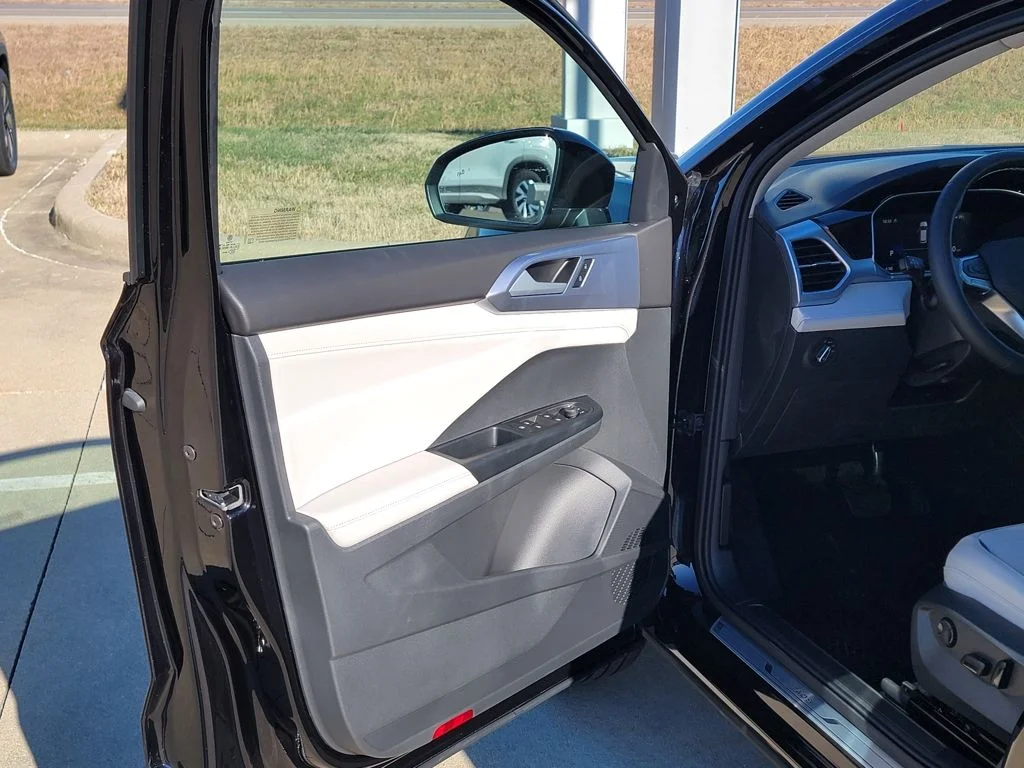 2026 Volkswagen Taos SE - Photo 25