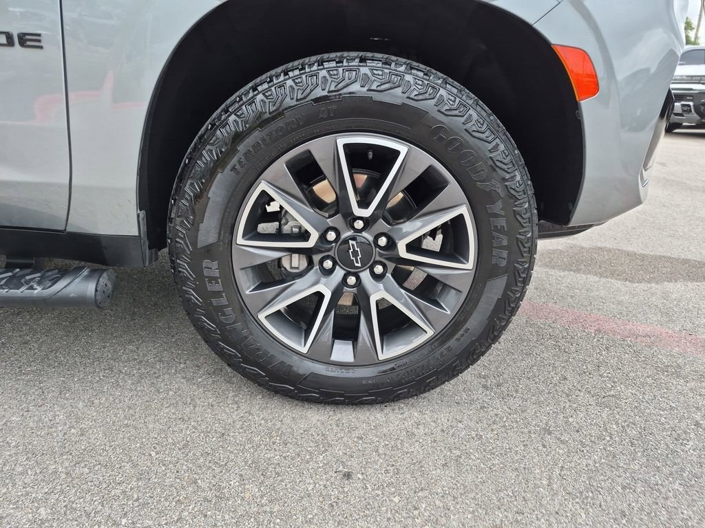 Used 2024 Sterling Gray Metallic Chevrolet Z71 image 15