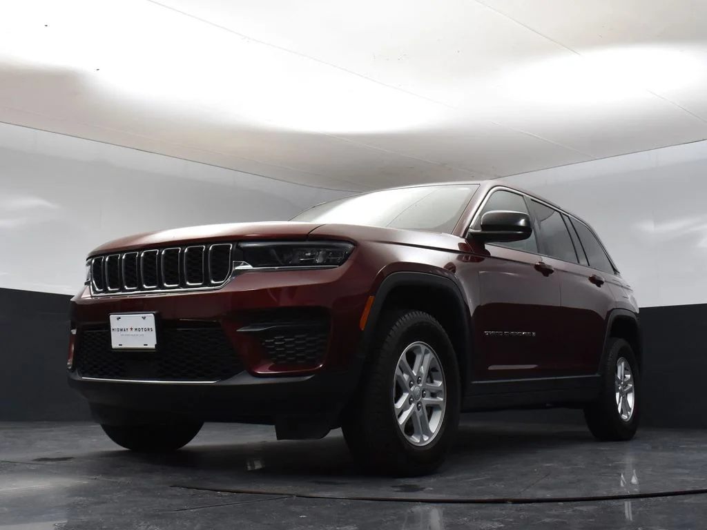 Used 2024 Red Jeep Laredo image 53