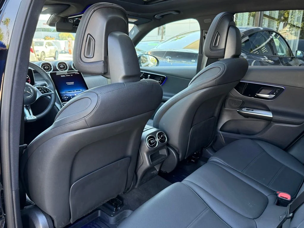 Used 2026 Black Mercedes-Benz GLC 300 image 24