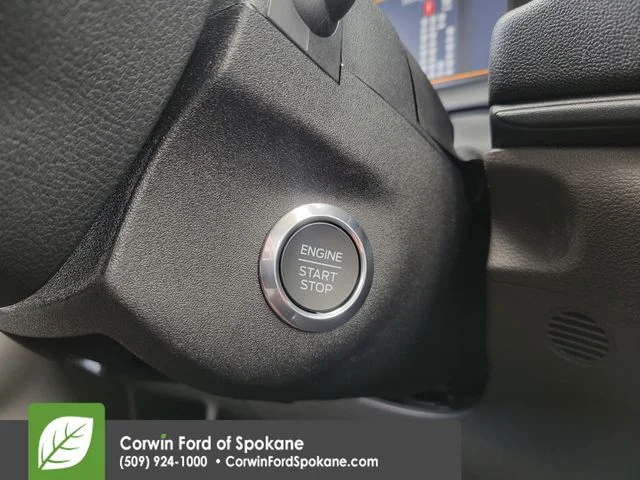 New 2026 Oxford White Ford XLT image 27