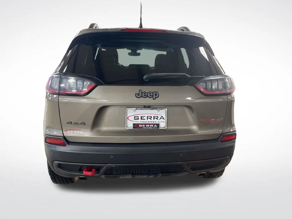 Used 2019 Beige Jeep Trailhawk image 4