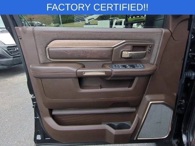 Used 2025 Black Ram Limited image 12