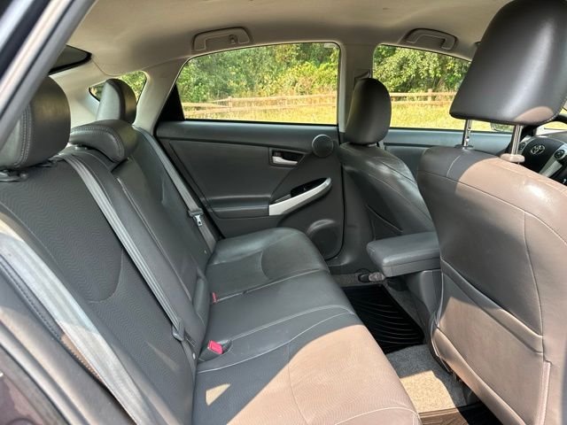 Used 2010 Winter Gray Metallic Toyota I image 20