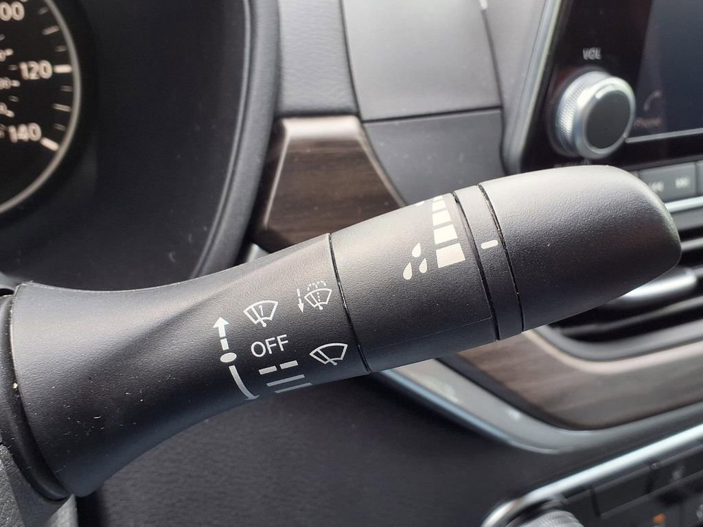 2025 Nissan Altima SV - Photo 20