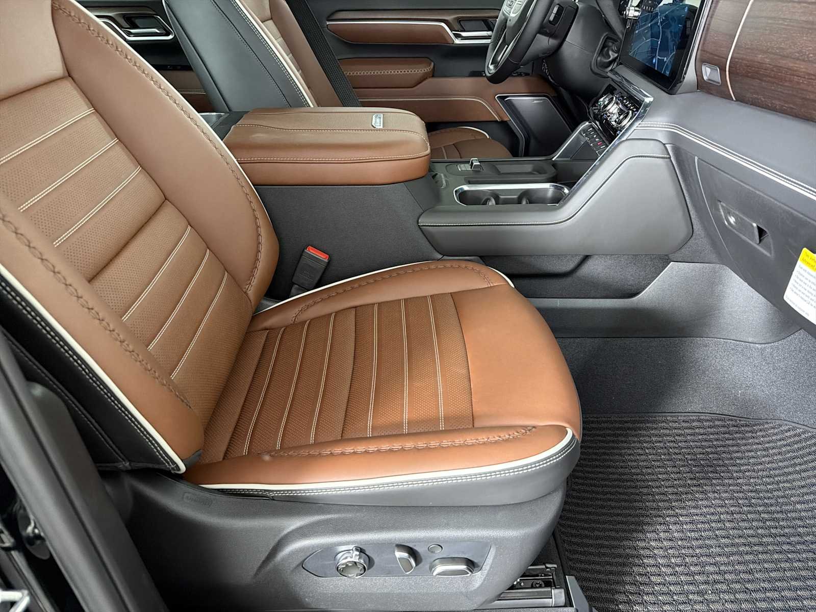 2026 GMC Sierra 2500HD Denali Ultimate - Photo 11