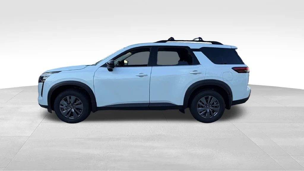 New 2026 Everest White Pearl TriCoat Nissan SV image 4