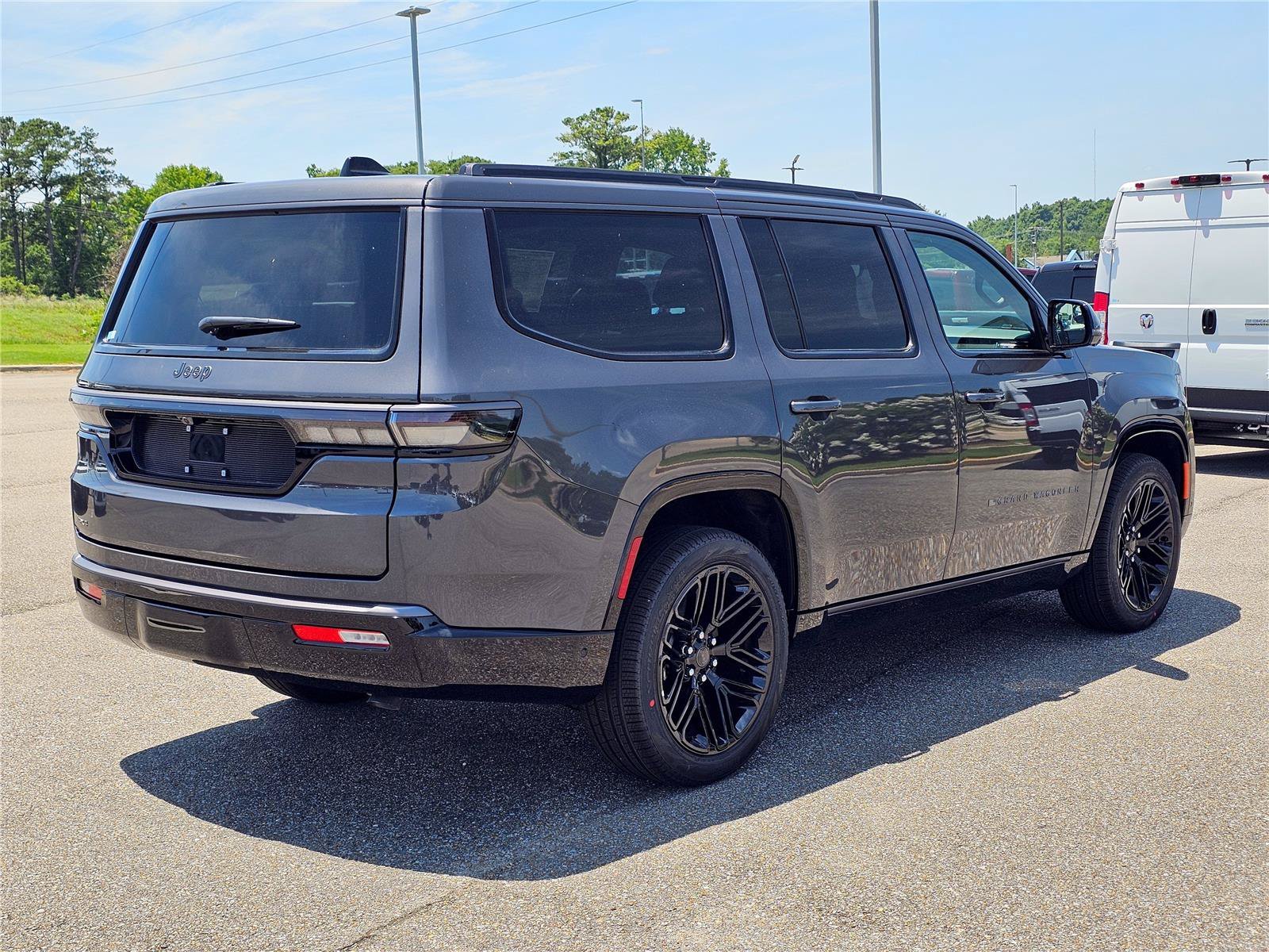 New 2026 Baltic Gray Metallic Clearcoat Jeep Limited Reserve image 8