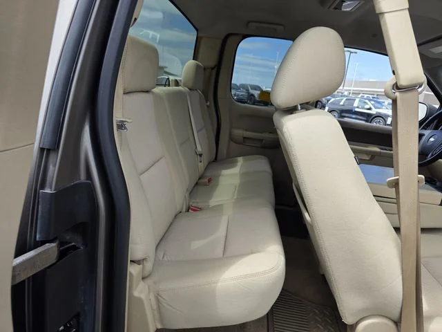 Used 2012 Gray Chevrolet LT image 24