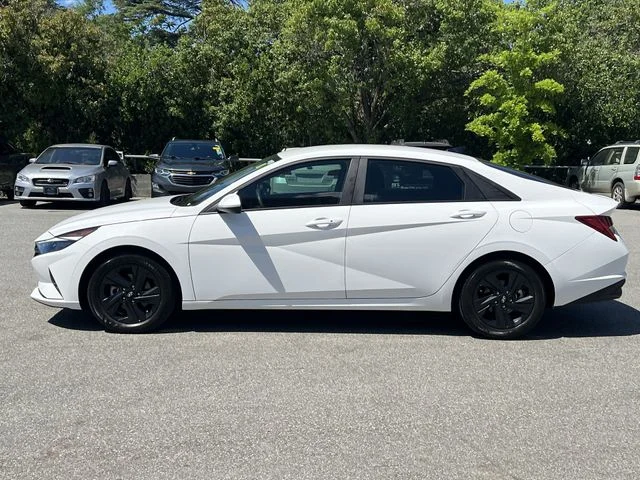 Used 2023 White Hyundai Blue image 10