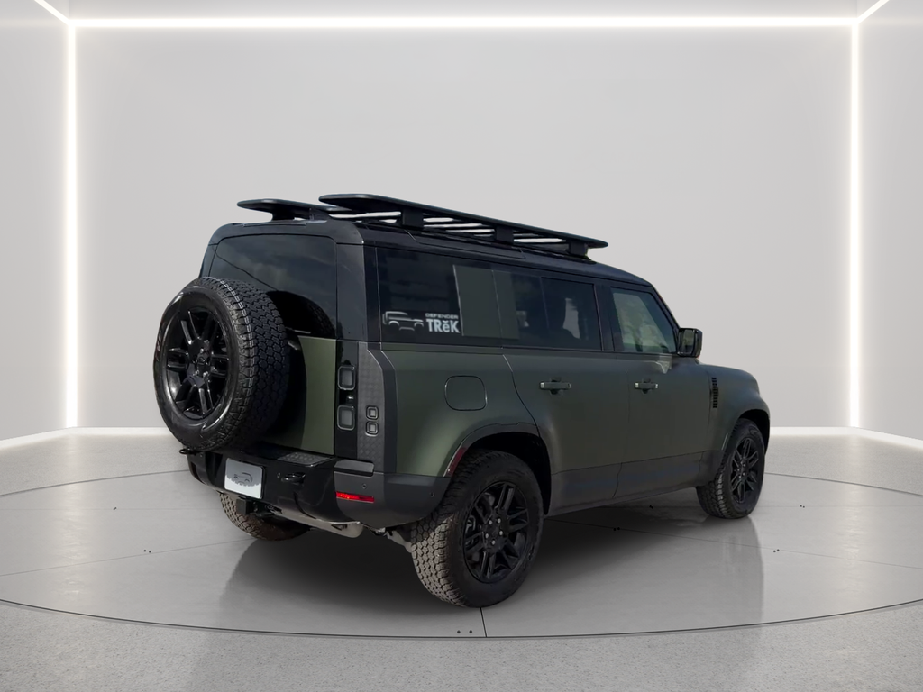 New 2026 Woolstone Green Land Rover S image 5