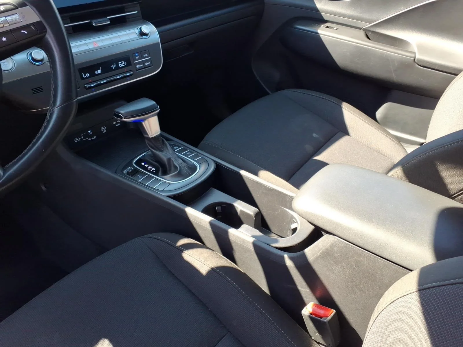 Used 2025 Denim Blue Hyundai SEL image 21