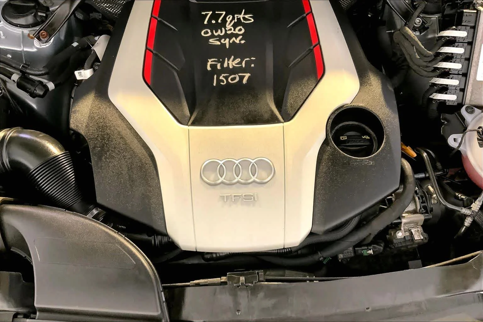 Used 2019 Florett Silver Metallic Audi Premium Plus image 31