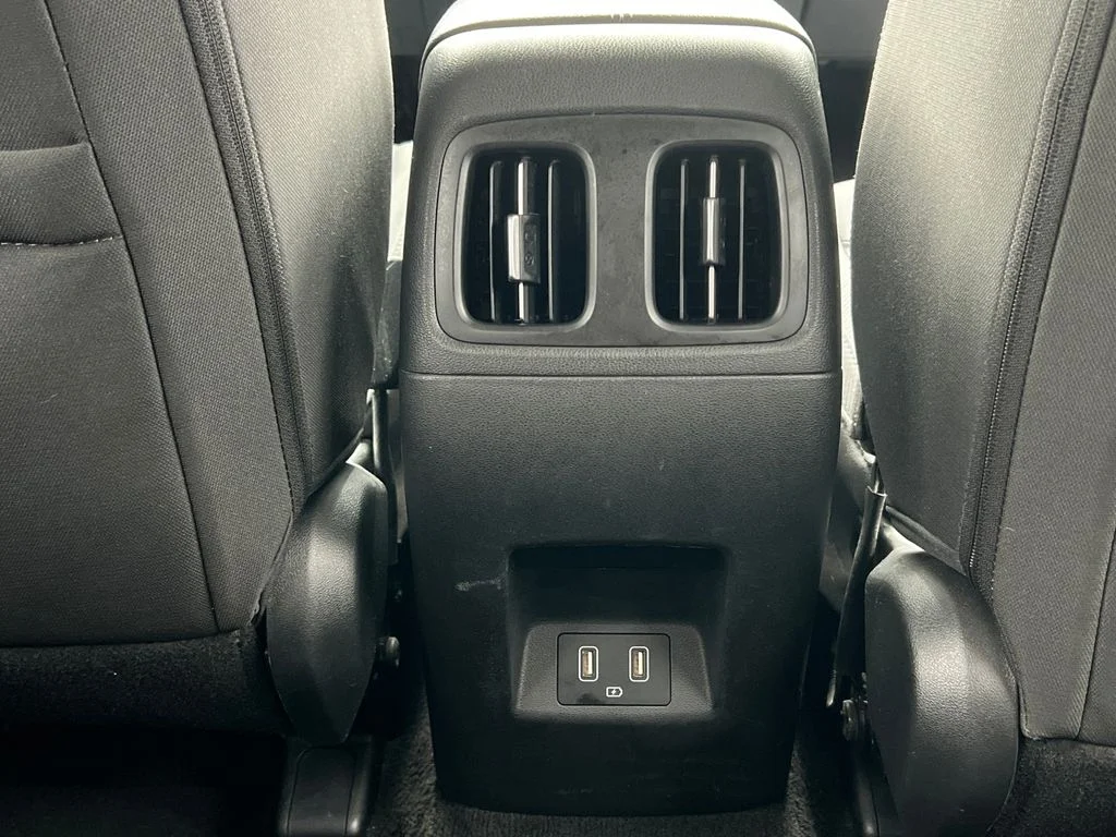 Used 2024 Gray Hyundai SEL image 31