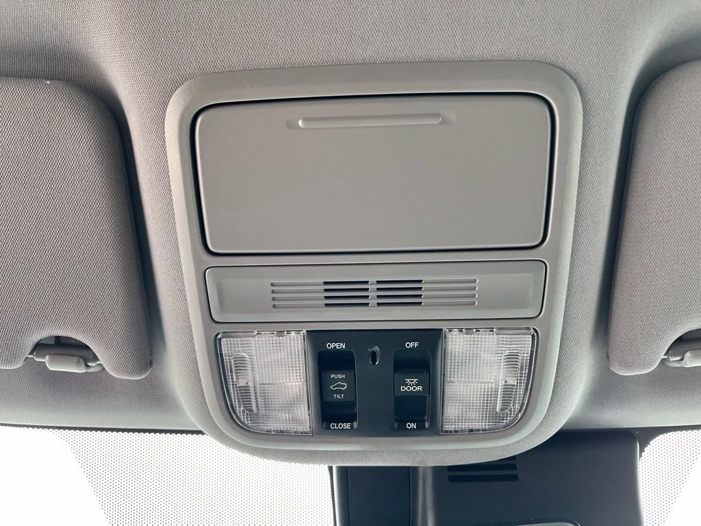 Used 2020 White Honda EX-L image 28