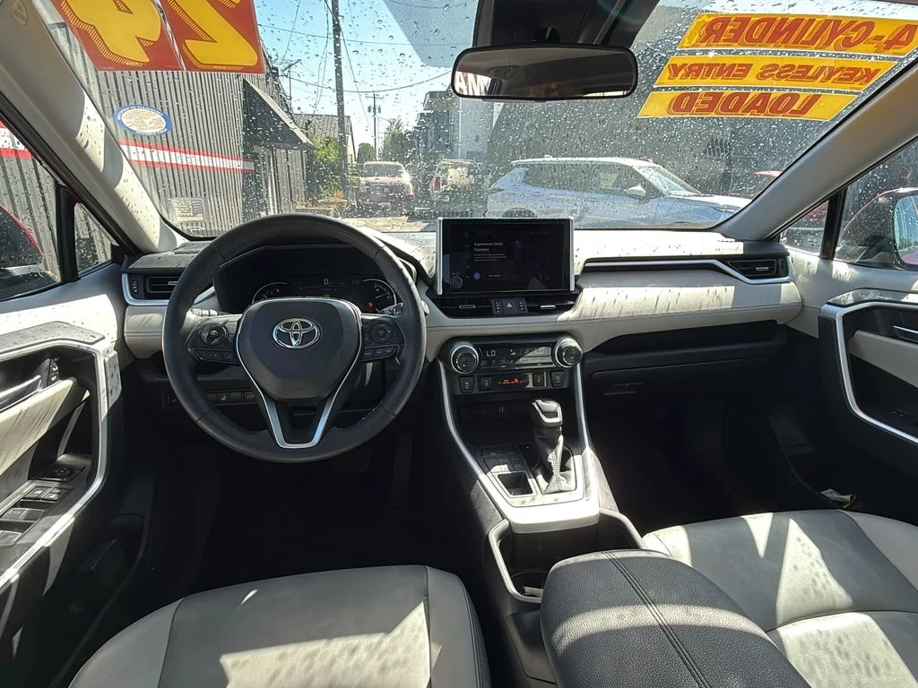2024 Toyota RAV4 XLE Premium - Photo 13