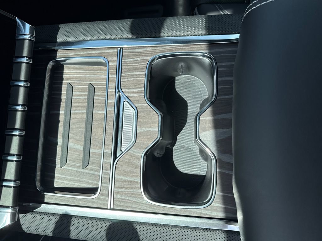 2025 GMC Sierra EV Denali - Photo 29