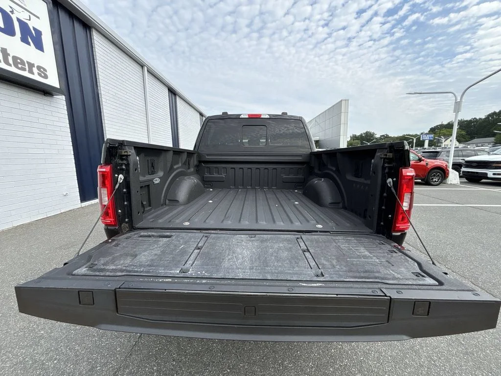 Used 2022 Black Ford XLT image 21