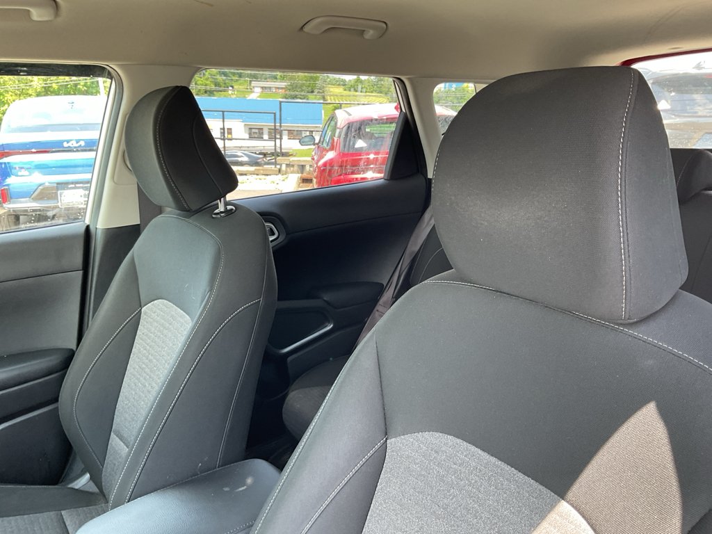 Used 2020 Clear White/Red Roof Kia GT-Line image 15